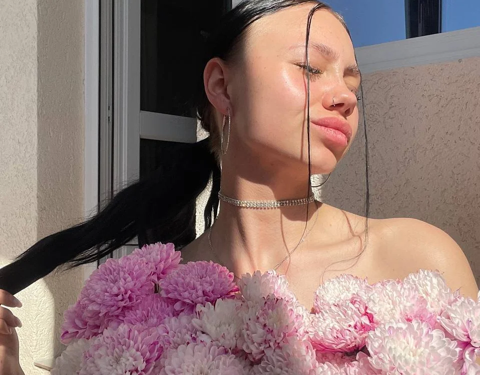 Young_gothbabe's Offline XXX Chat