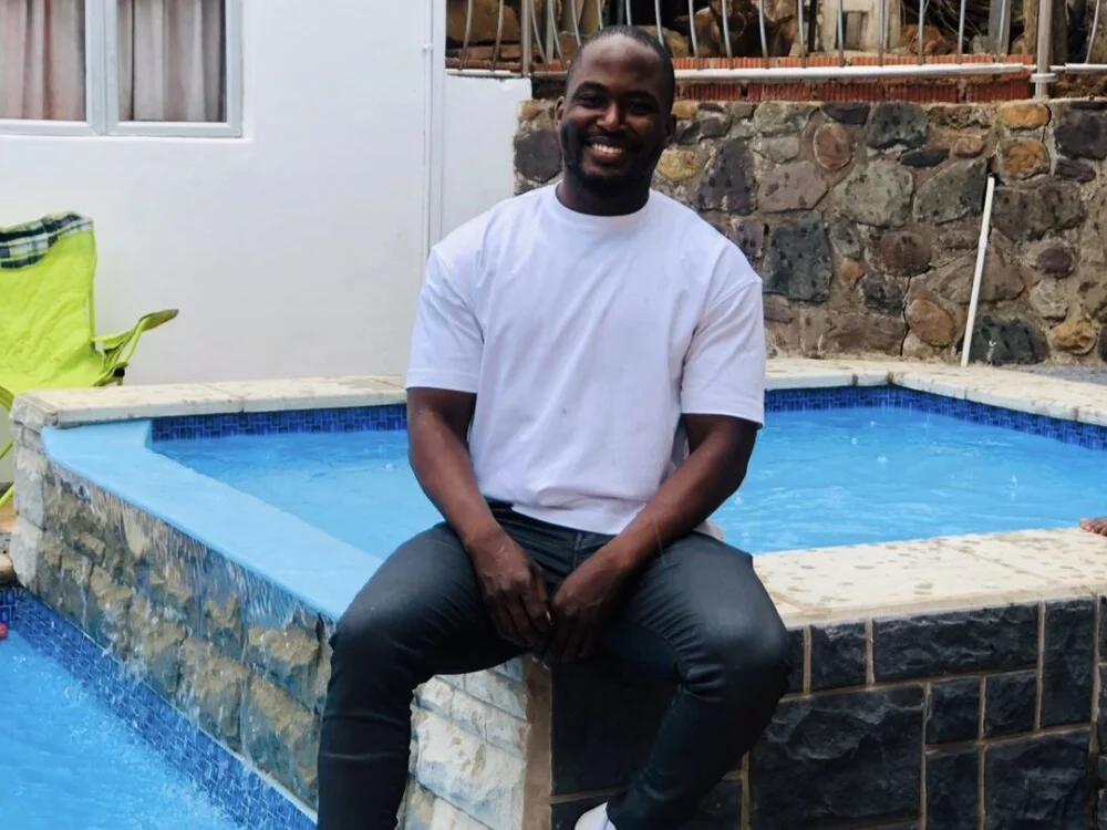 TheeNakedSaint_ Chat XXX offline