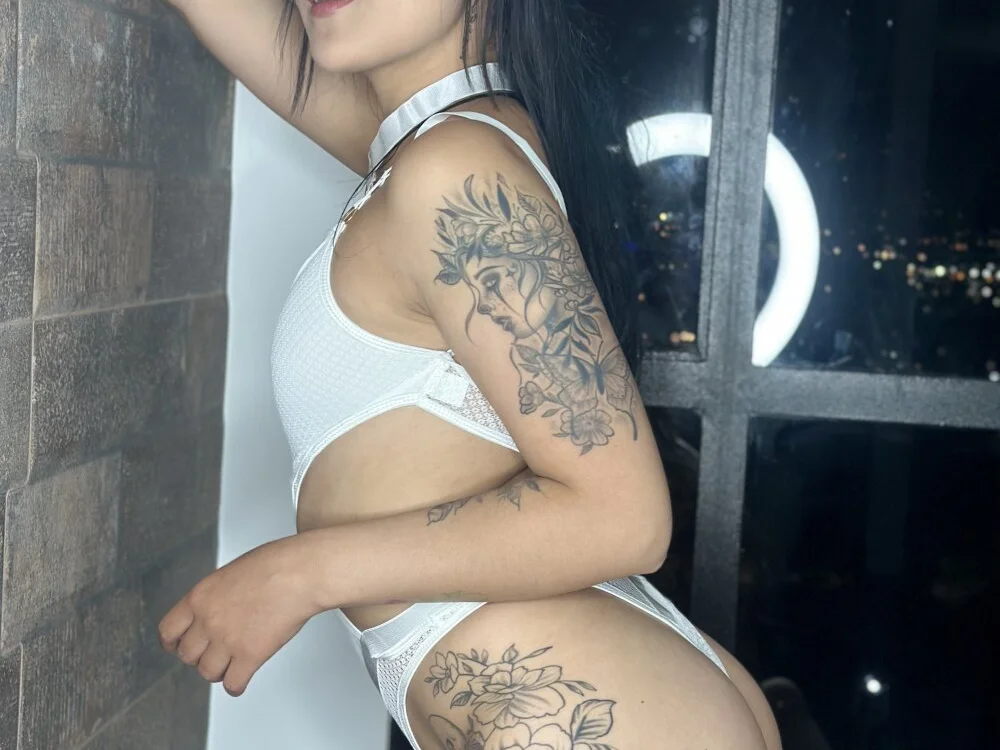 natashapridee_'s Offline XXX Chat