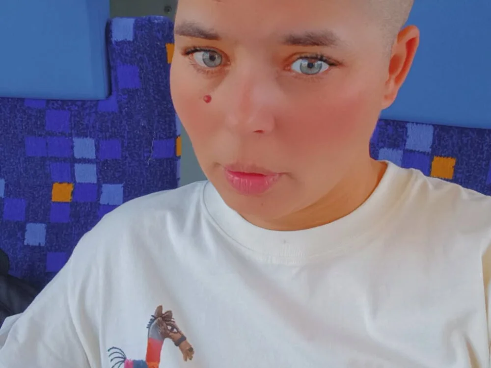 Offline XXX chat modela OlenSimon