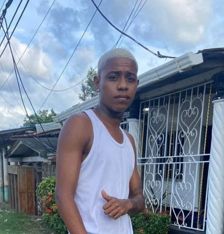 LUCA_TURNER Offline XXX-Chat