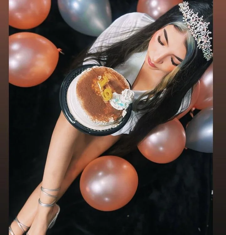 Czat XXX offline – CharloteBrown_