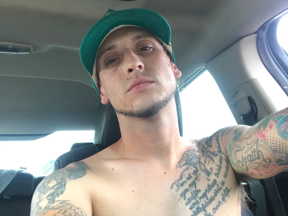 thale11111 Offline XXX Chat