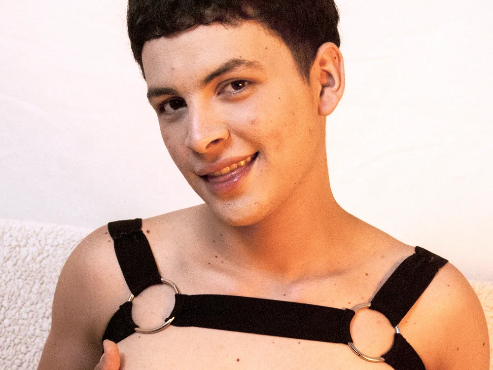 AxelLacieln Offline XXX chat