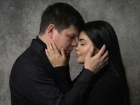 Model Violeta_and_Charlie