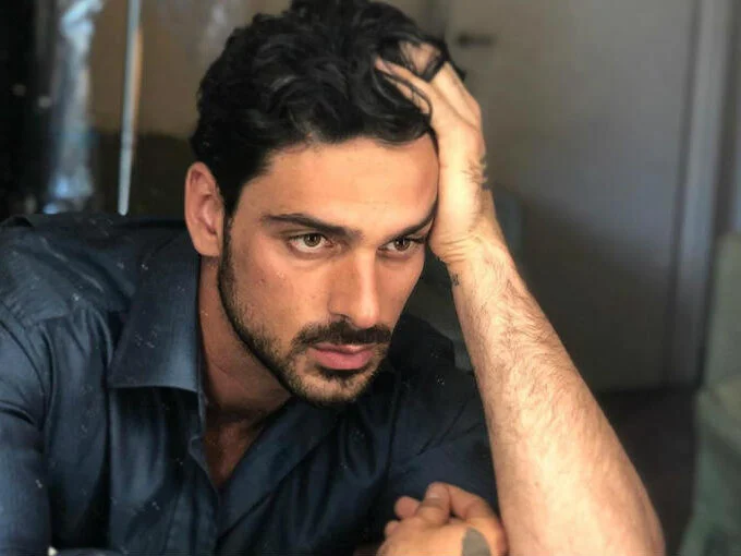 arabman95 離線 XXX 聊天