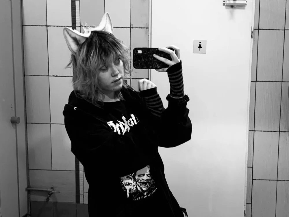 whiny_emo_boi Chat XXX offline