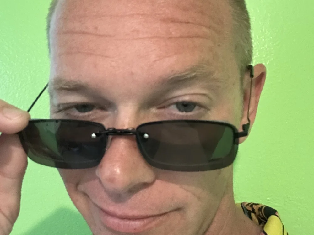 HardcoreHarold's Offline Chat Room