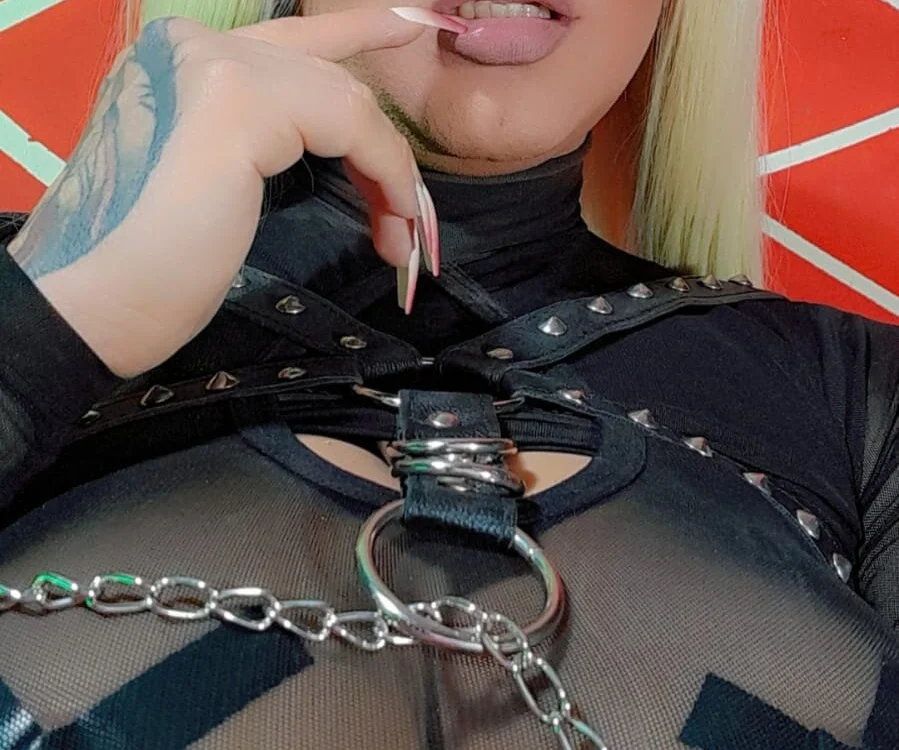 Czat XXX offline – Bellaqueen_fetishs