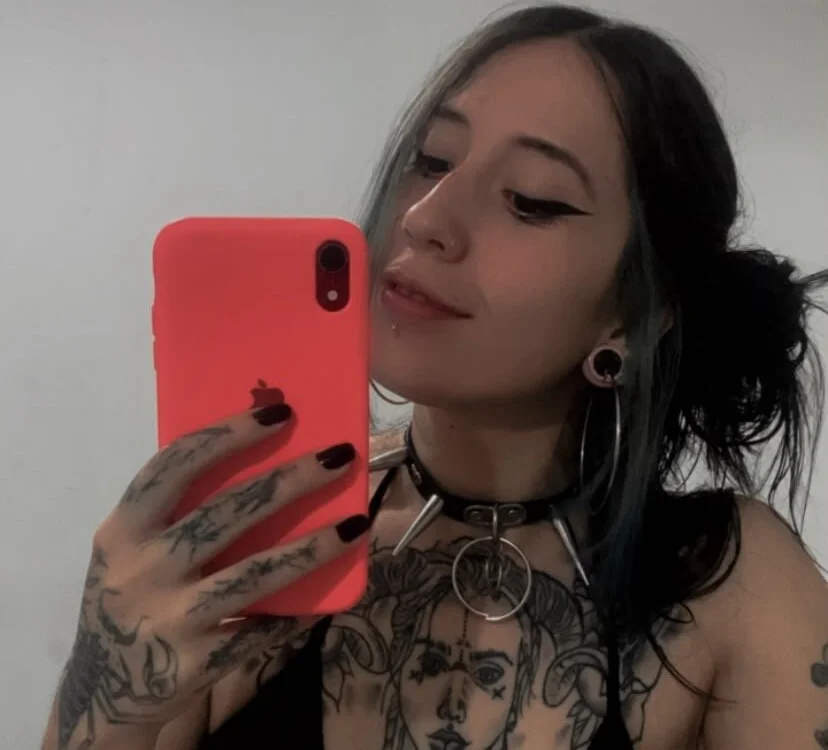 Coraline15's Offline Chat Room