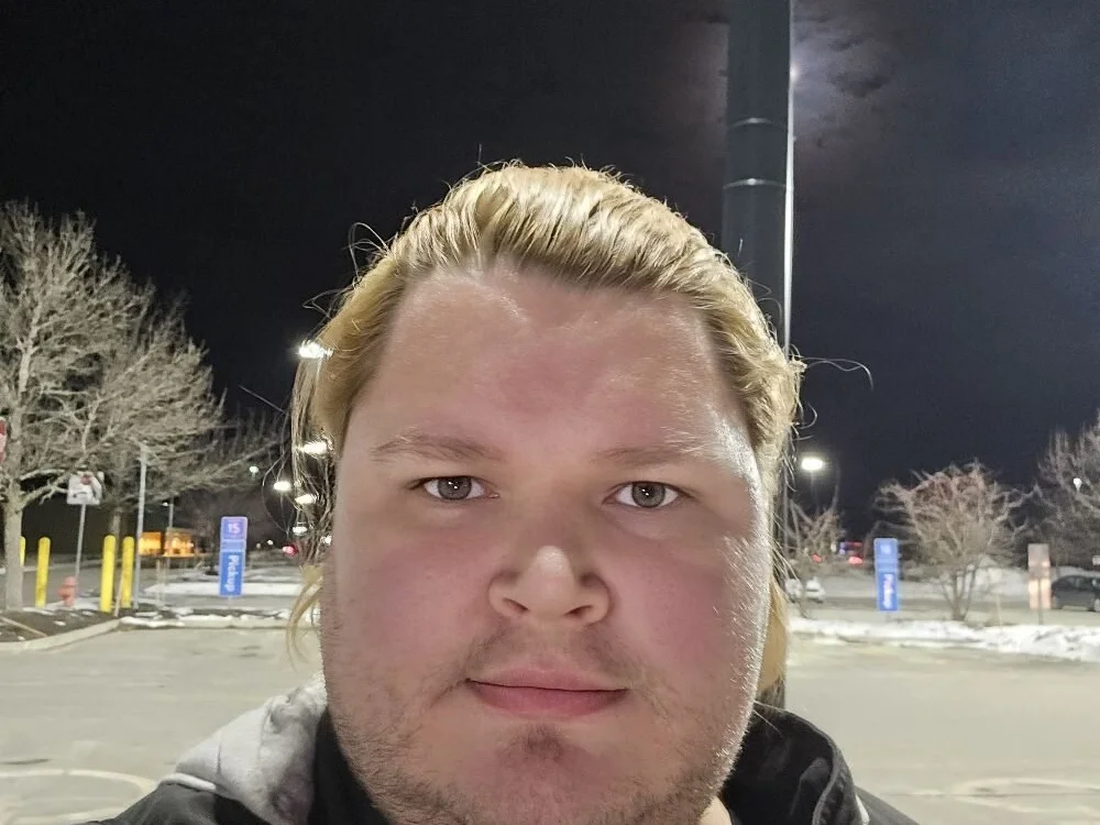 nightvas' Offline Chat Room