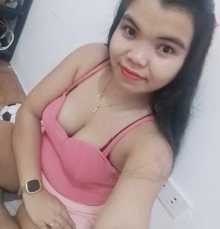 ห้องแชทออฟไลน์ของ Nicolee_Reed