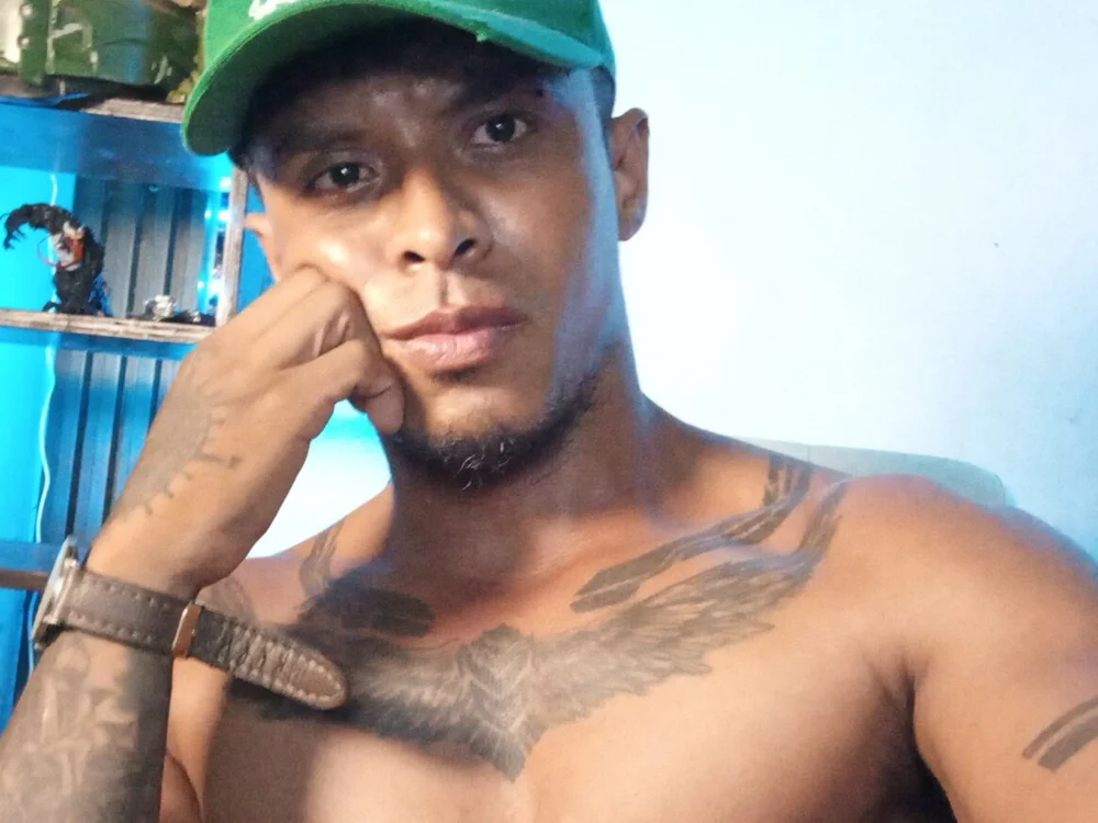 bigblackmen117uncs' Offline XXX Chat