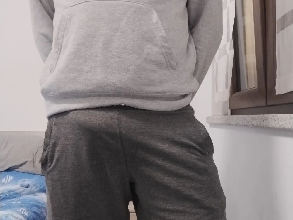 Francy36 Adlı Modelin Çevrimdışı XXX Sohbeti