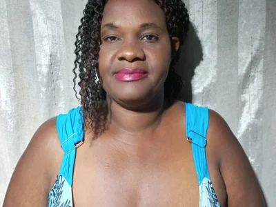 Afriqmom on StripChat