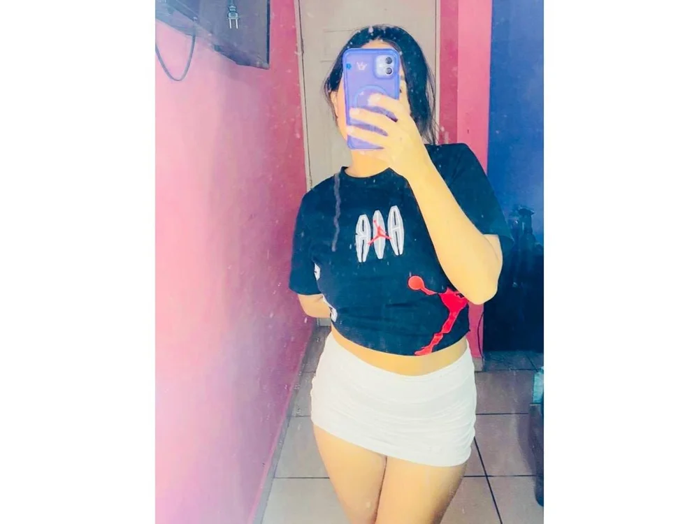 nsexx8 Adlı Modelin Çevrimdışı XXX Sohbeti