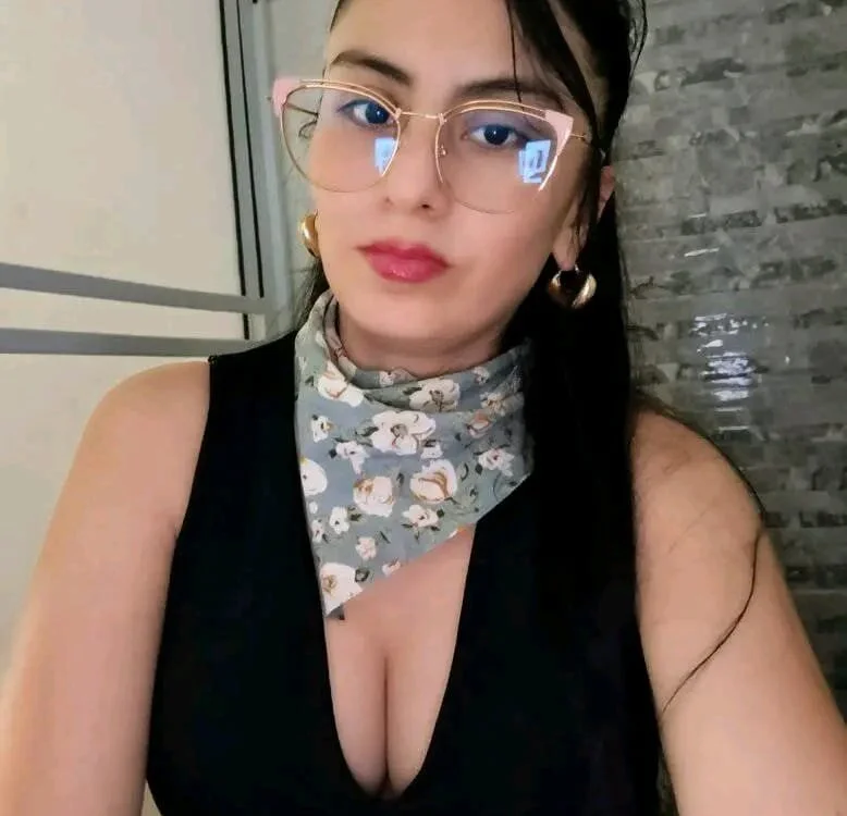 Офлайн-чат XXX CELESTEGOMEZ21