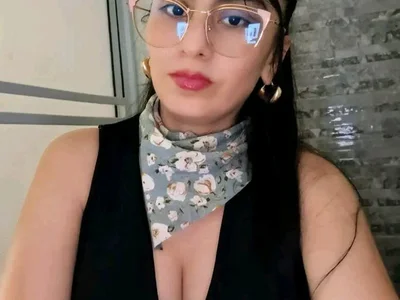 CELESTEGOMEZ21 - Girl 