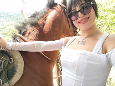 Kitty_Melodi on StripChat