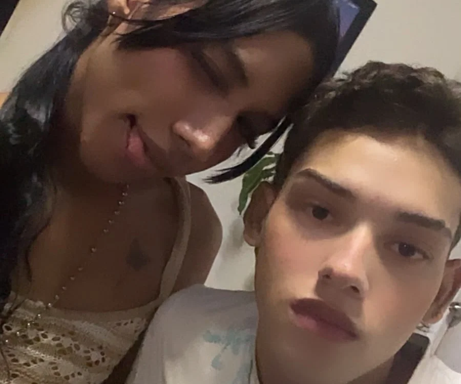 Offline XXX chat modela Isa_Juanjo_
