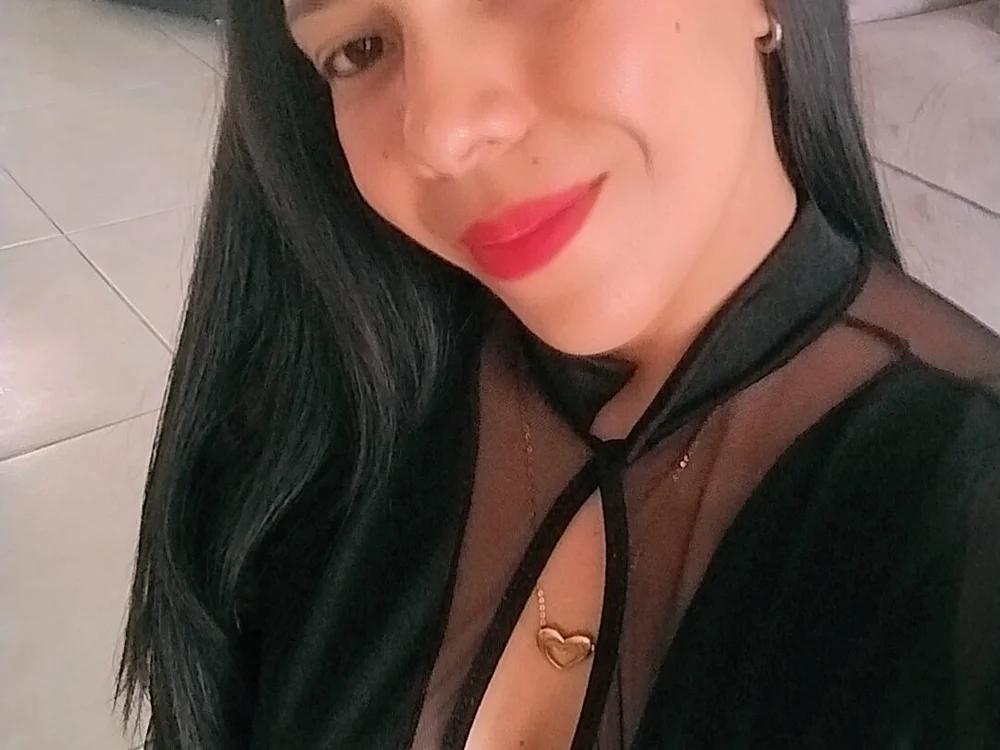 XXX chat uživo modela Bootycallhot
