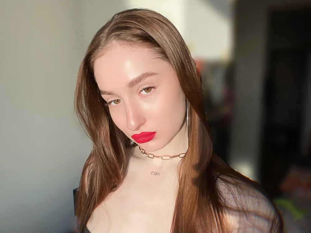 AlisaFoxis Offline XXX-Chat