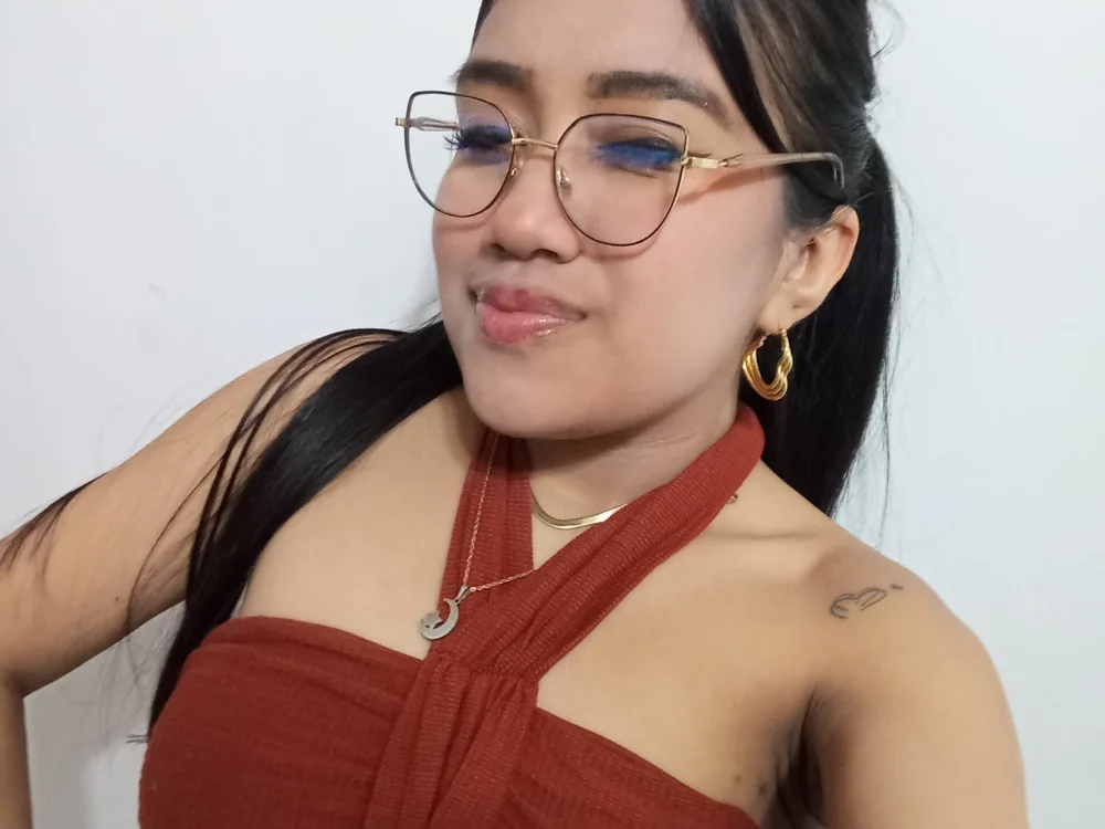 destroys_snow_white's Offline XXX Chat