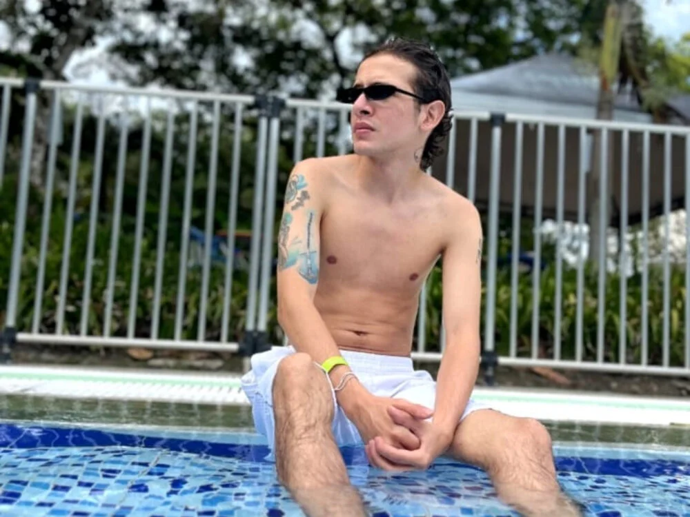 Offline XXX chat modela Lucianbonet