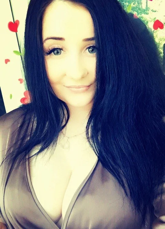 viktoriaSweet69's Offline Chat Room