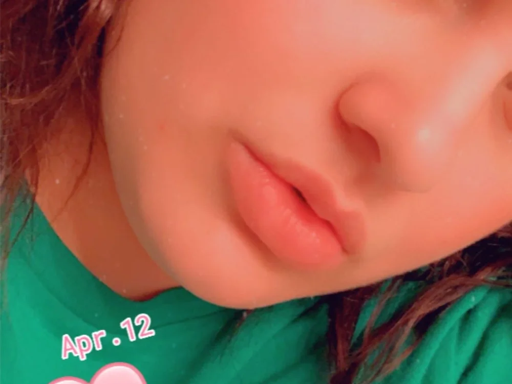 ladelRostro47's Offline XXX Chat