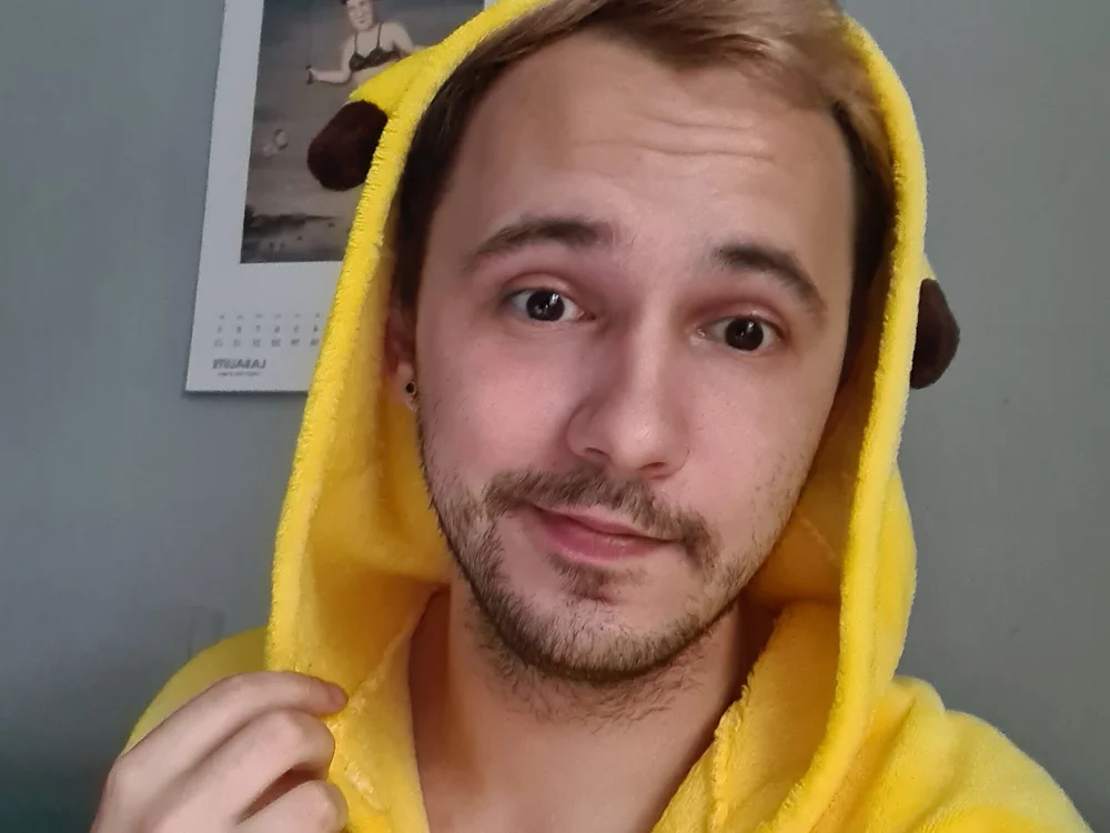 xDunhillx's Offline Chat Room