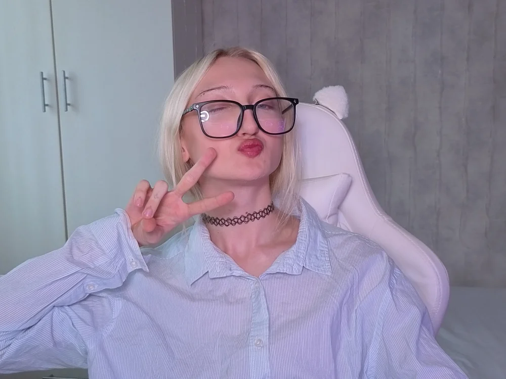 צ'אט XXX לא מקוון של ashley_vayreen