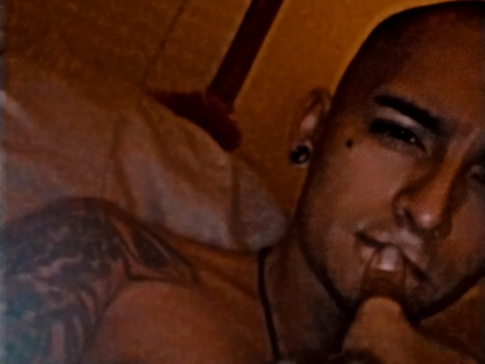 mcmartinez27 offline XXX-chat