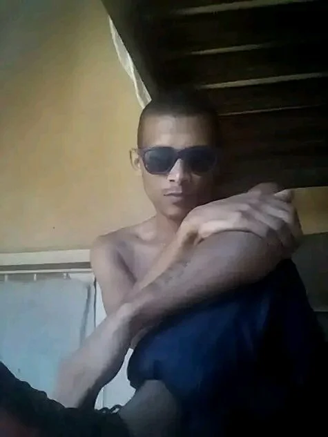 jhonnydick28 offline chatrum