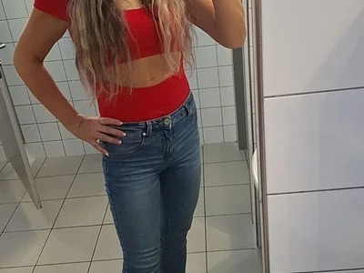 1Cassandra1 - Girl 