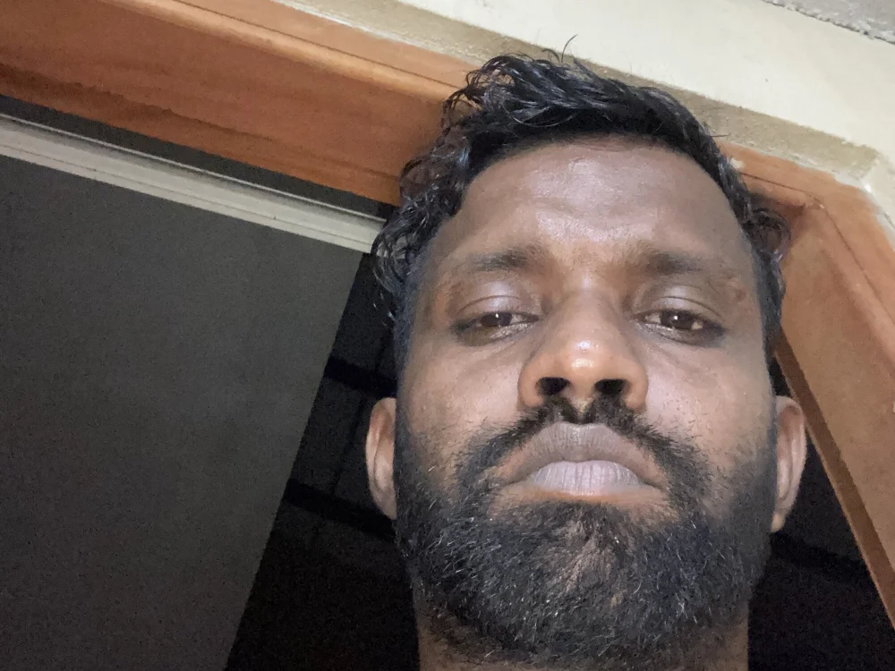 maduchandi's Offline Chat Room