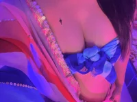 Queen__Of__Heart's webcam live show