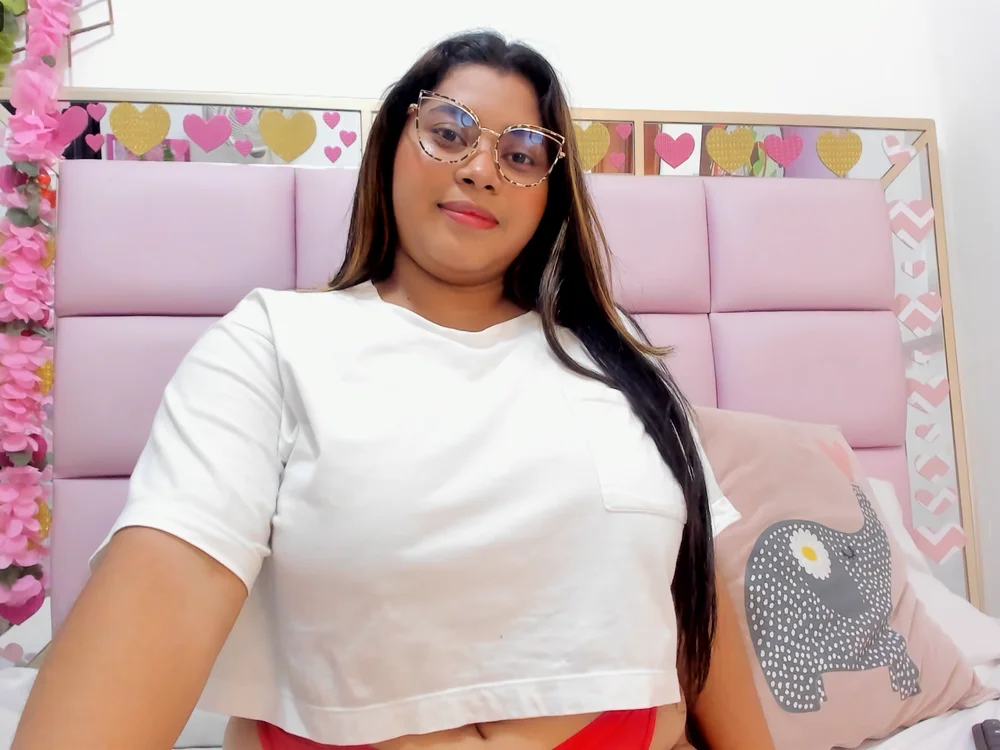 Genesis_Sanders Offline XXX-Chat