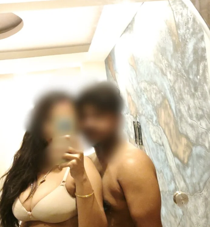 Desiyoungcouple15 离线XXX聊天