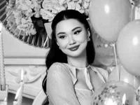 AsianLumi's webcam live show