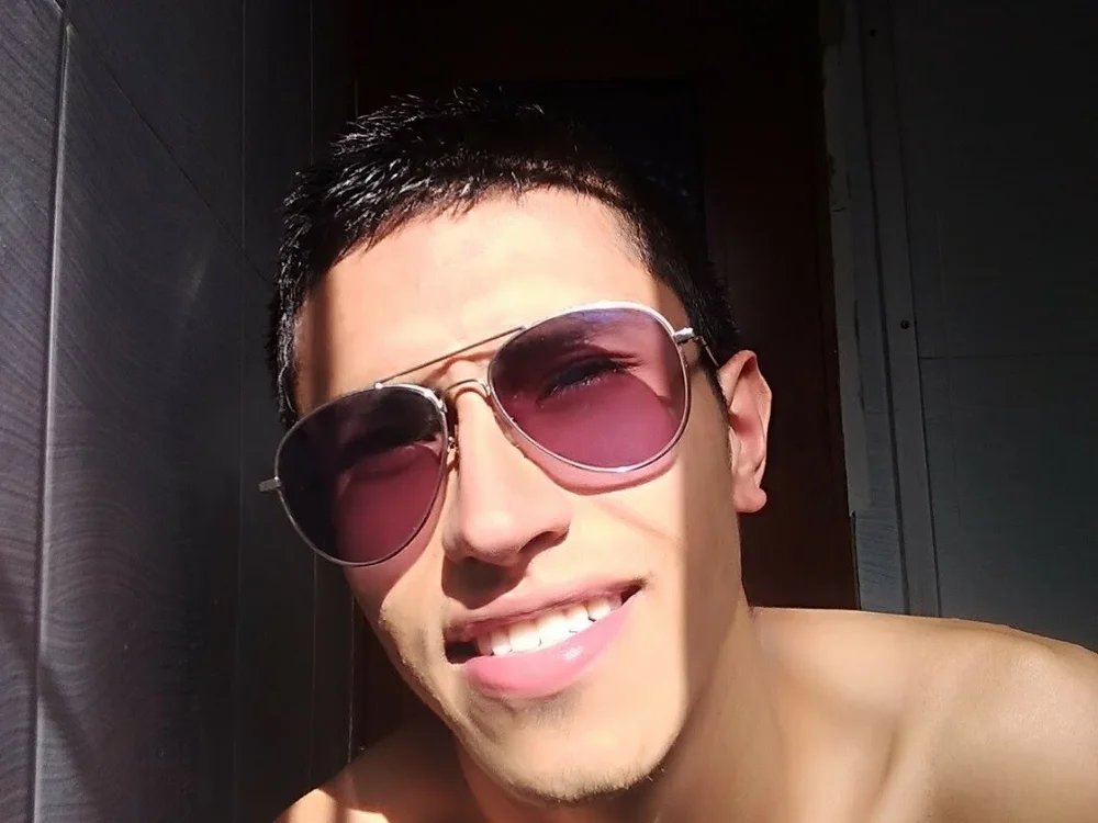 Luis_Sex7 offline chatrum