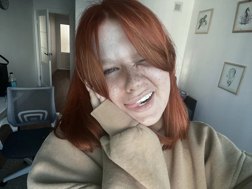 ห้องแชทออฟไลน์ของ NicoleLowty