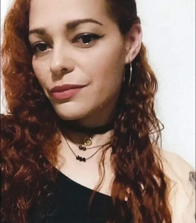 Vella_paris' Offline Chat Room