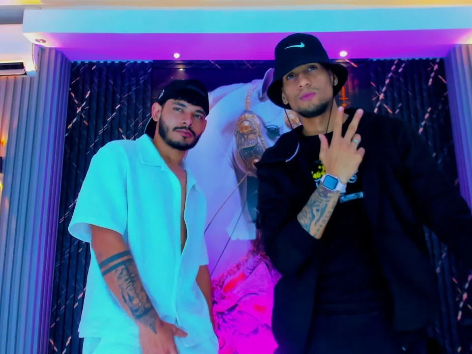 The_Gods_In_Diamonds 离线XXX聊天