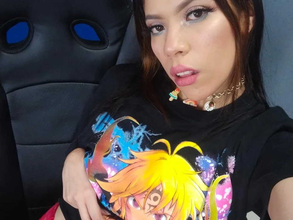 SophiaJenkins69's Offline XXX Chat