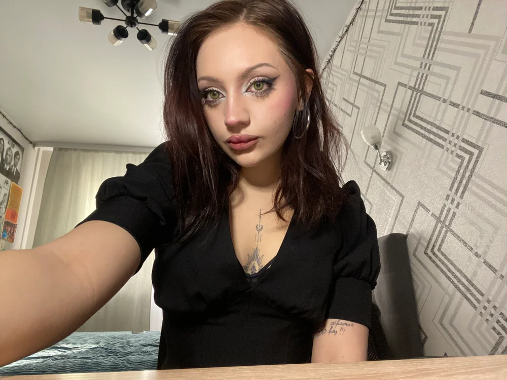 ZaidaJardel offline XXX-chat