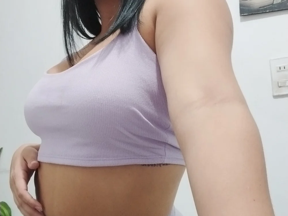 ashley_ambert офлайн чат стая