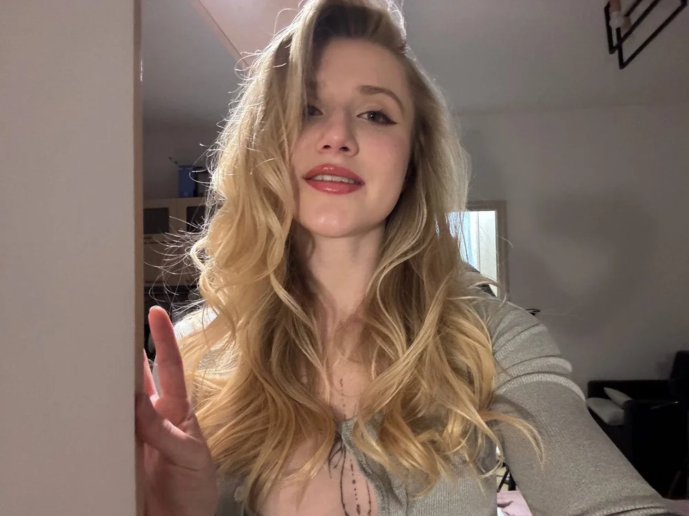 Chat XXX offline de CuteeeAlina