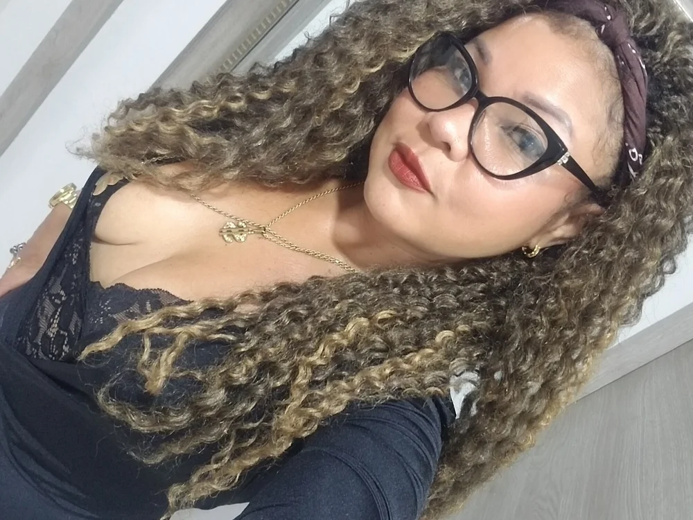 maryss_ramos' Offline Chat Room