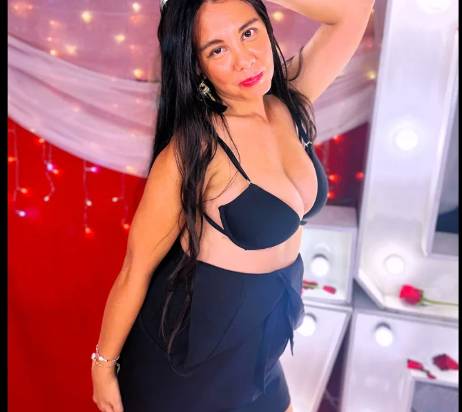 AriadnaHarper offline XXX-chat